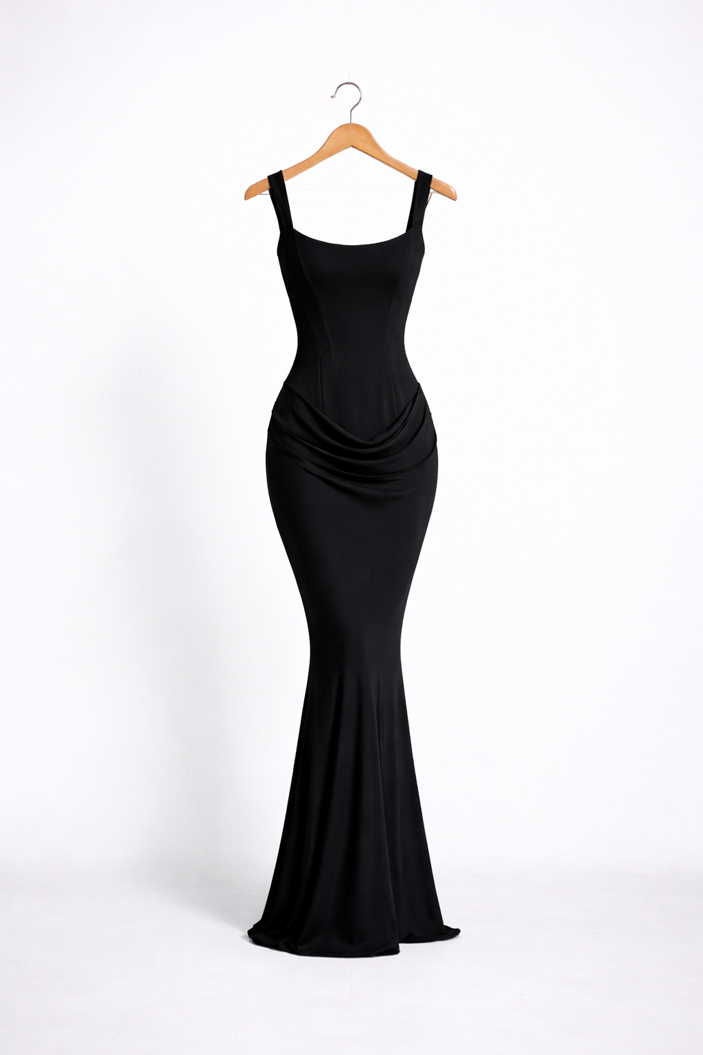 Vestido largo con escote